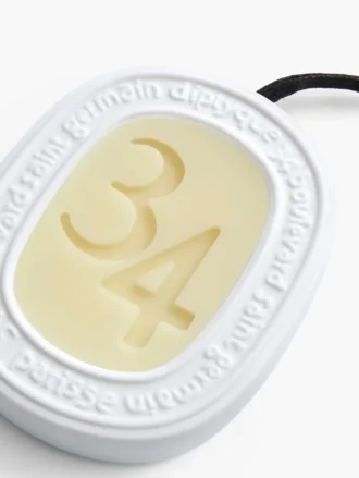 34 Boulevard Saint Germain – ovale de cera